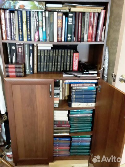 Продам домашнюю библиотеку
