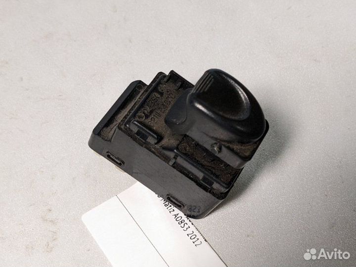 Кнопка стеклоподъемника Daewoo Matiz A08S3 2012