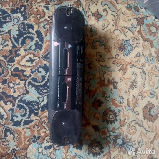 Кассетный магнитофон sanyo