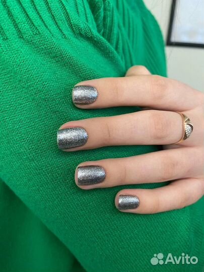 Маникюр педикюр