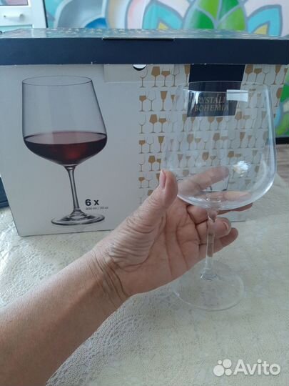 Бокалы для вина, прекрасный подарок
