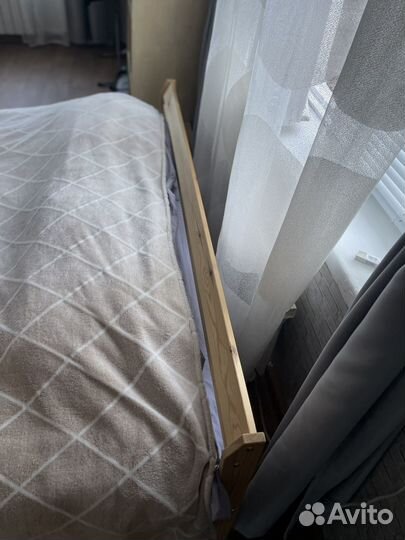 Кровать IKEA из массива