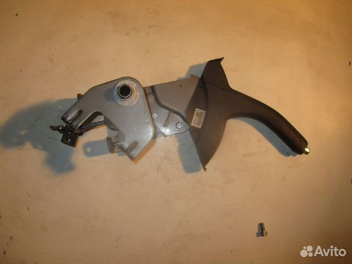 Рычаг стояночного тормоза (Kia Sportage)