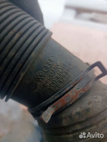 1K0129684L Патрубок воздушного фильтра VAG