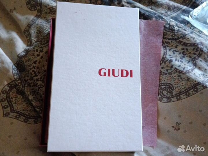 Визитница giudi