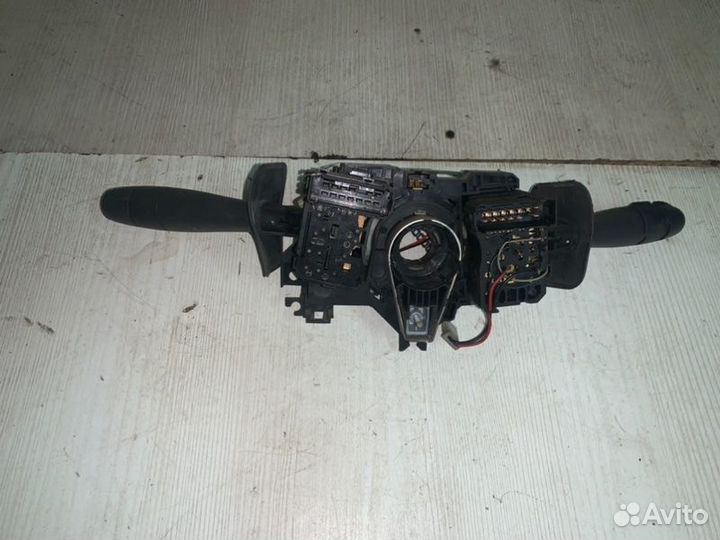 Блок подрулевых переключателей Renault Symbol