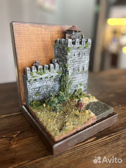 Держатель для книг. Средневековый замок Подставка