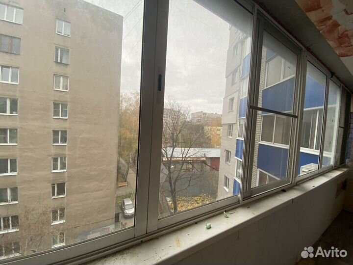 Окна лоджия бу алюминиевые + 2 москитных сетки