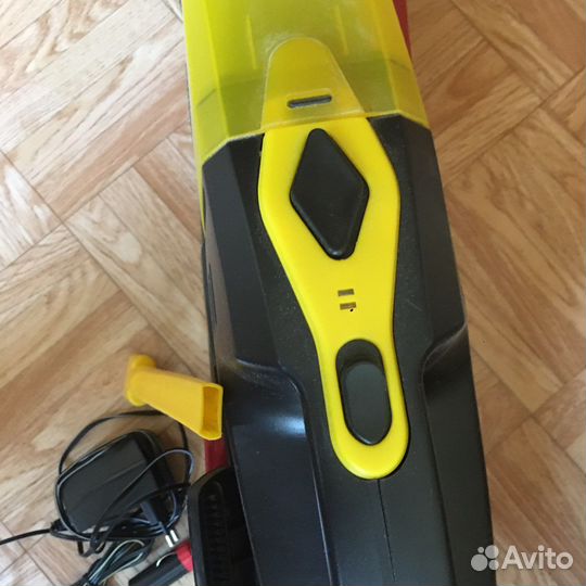 Автомобильный пылесос новый