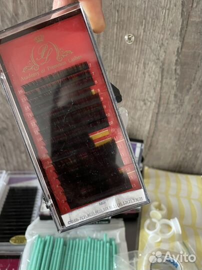 Материалы для наращивания ресниц