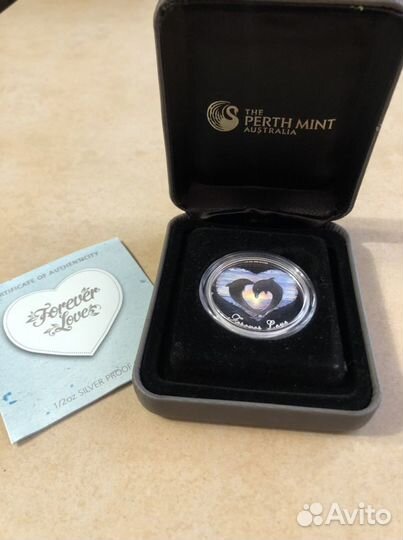 Серебряныая монета новая