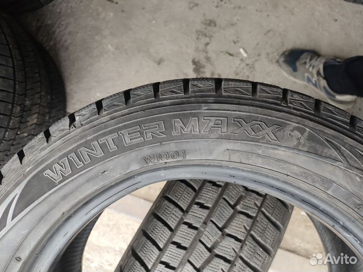 Dunlop Winter Maxx 205/55 R16