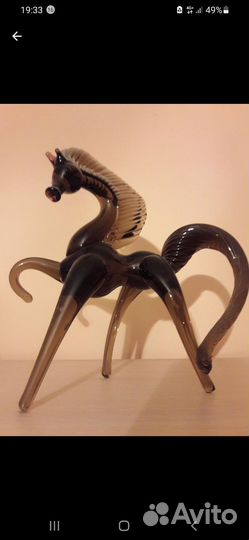 Статуэтка лошадь.Чехия высота 25см.дл 23см