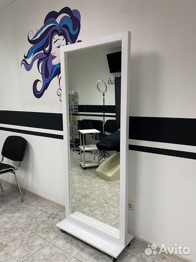 Зеркало с лампочками