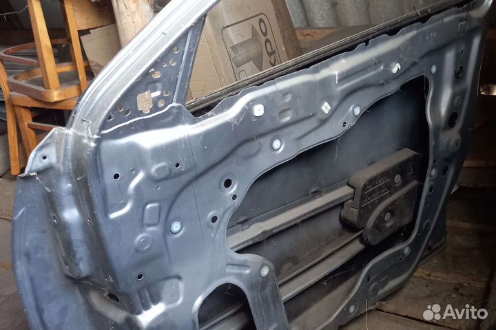 Mazda 3 дверь передняя