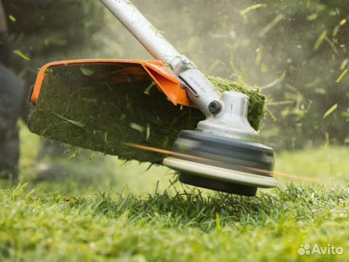 Покос травы и бурьяна