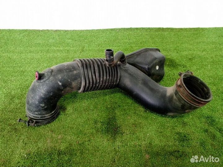 Патрубок воздушного фильтра Hyundai Sonata 6 sedan