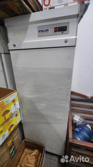 Холодильный шкаф polair