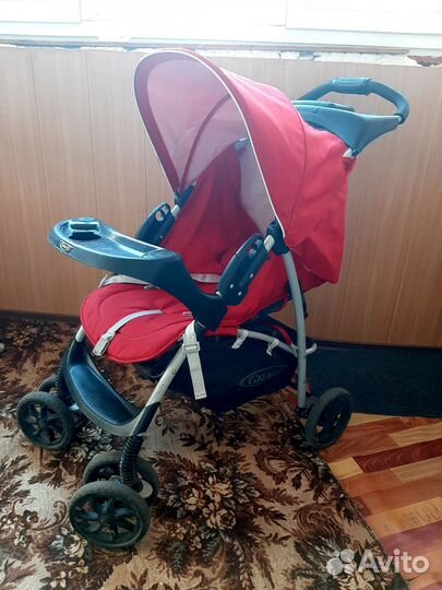 Прогулочная коляска