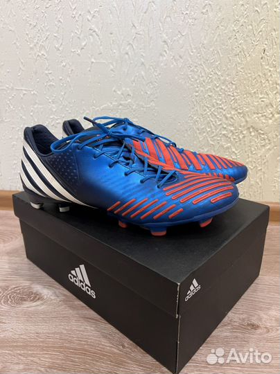 Бутсы adidas predator
