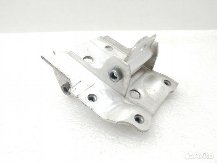 Кронштейн радиатора передний левый Bmw 5-Series