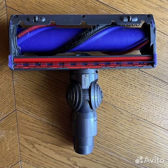 Насадка и док станция для Dyson V10