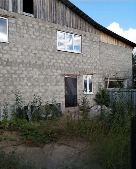 Коттедж 372 м² на участке 10 сот.