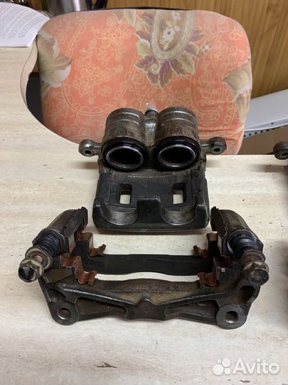 Тормозные суппорты на Subaru Outback В14