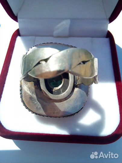 Винтажное кольцо с натуральным малахитом