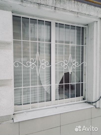 Решётки на окна (металлические,новые )