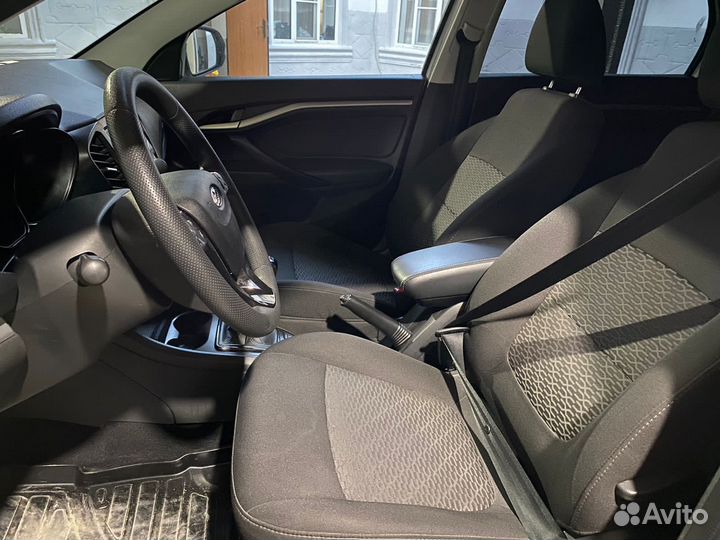 Сиденья на весту