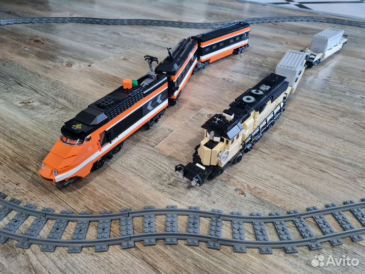 Железная дорога и поезда с вагончиками