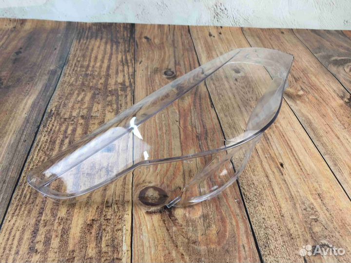 Стекло фары BMW e60 5-er (02-10) R