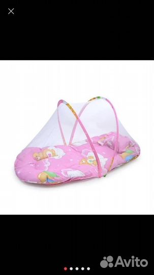 Кроватка с сеткой для младенца