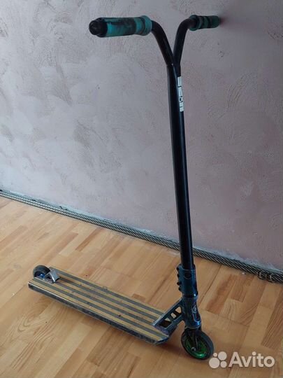 Самокат трюковой hipe xl