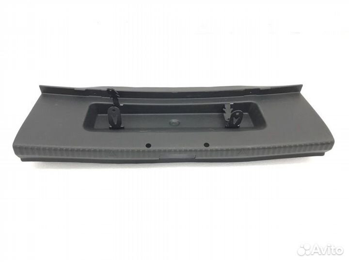 Накладка замка багажника Skoda Octavia 1.6 cwva