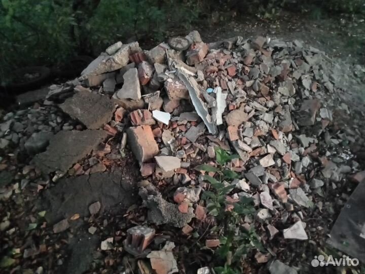 Отдам строительный мусор
