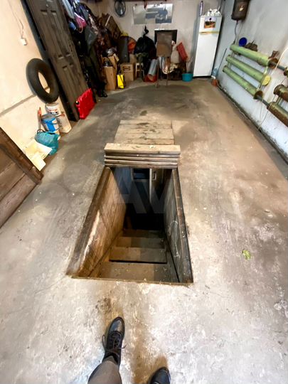 Гараж, > 30 м²