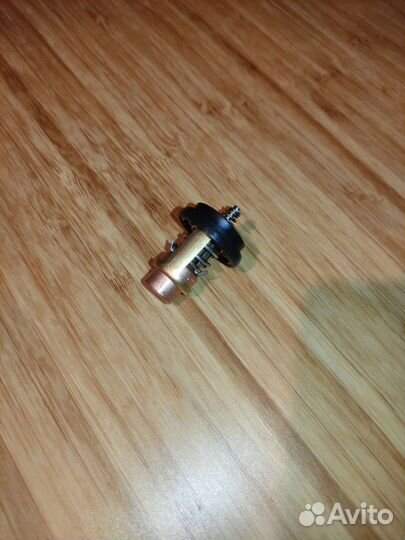 Термостат Tohatsu 9.8- 40 сил 52 градуса