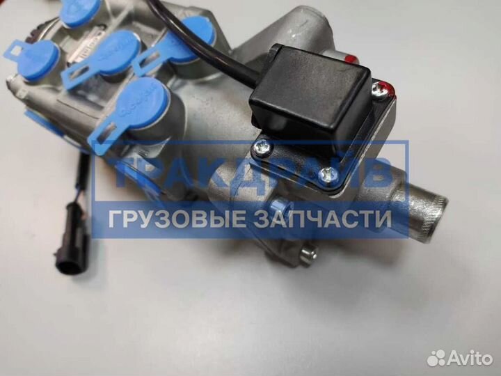 Кран тормозной главный Ивеко Еврокарго E120-440 ножной 7,6 бар