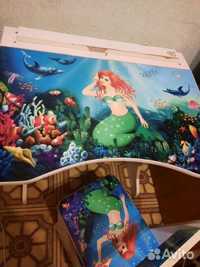 Детский стол со стулом