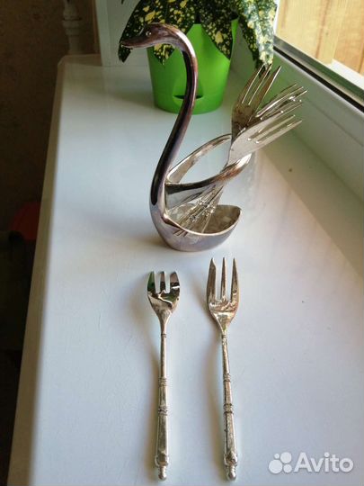 Вилки десертные Лебедь посеребреные. Розенберг