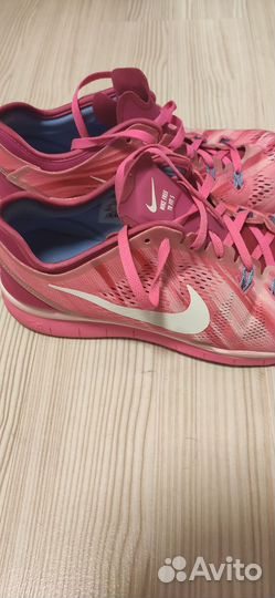 Кроссовки nike 42 размер 28см