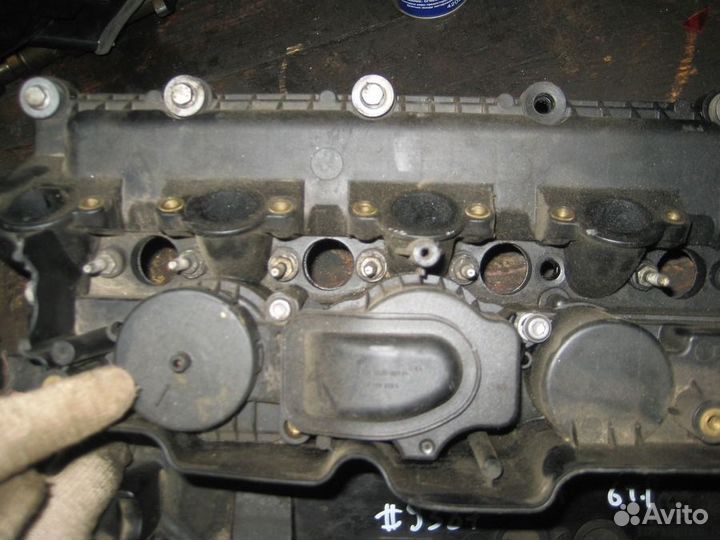 Бмв N57D30A- бу крышка клапанная