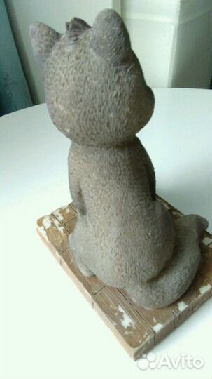 Котёнок с клубком Талисман Нового года