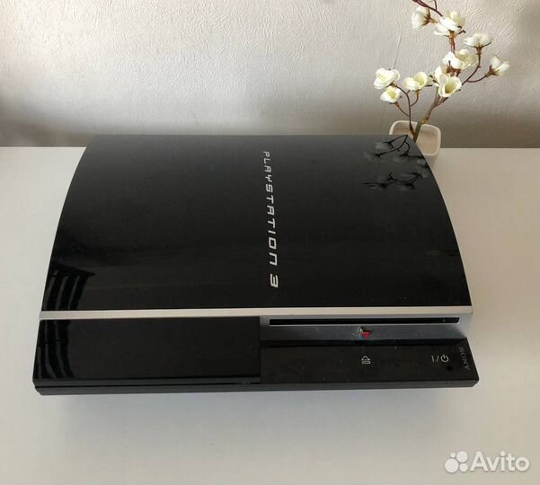 Sony PS3 FAT 40 Gb / Игры / Камера / 2 PS Move