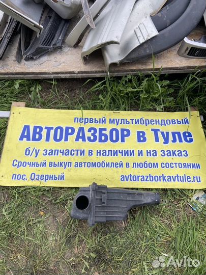 Корпус воздушного фильтра Peugeot 206