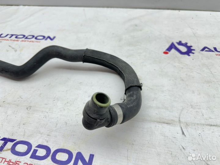 Патрубок системы охлаждения Mercedes C-Class W203
