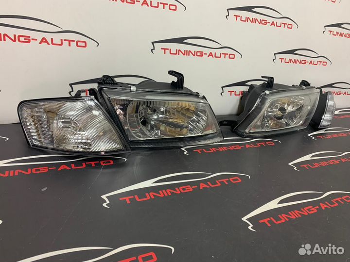 Фара Nissan Ad VY11 97-2002г (светлые)