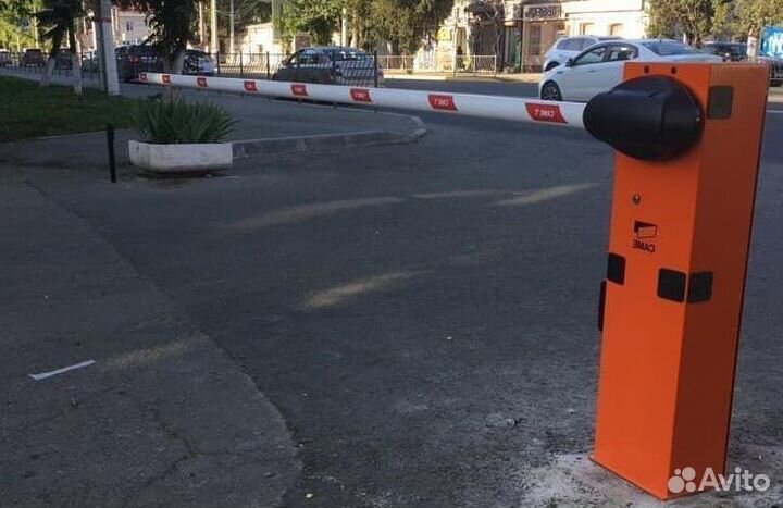 Автоматический шлагбаум